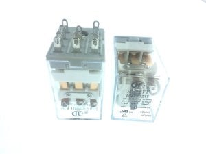 Hongfa Röle, 48V/AC 3 Kontak HF18FF & A048-3Z1T