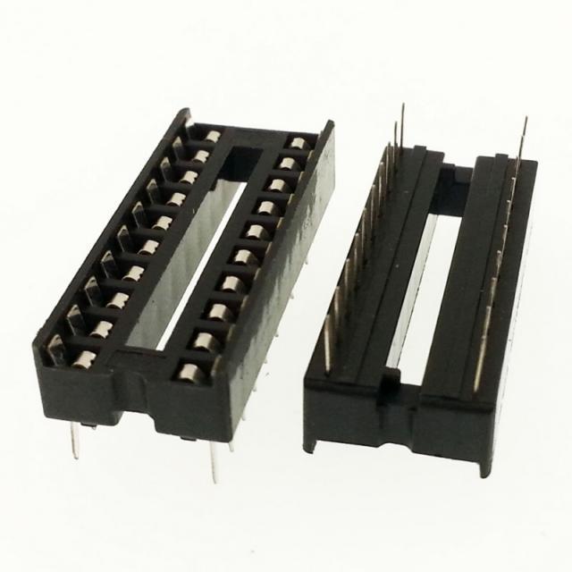 20 Li Entegre Soketi 216-20