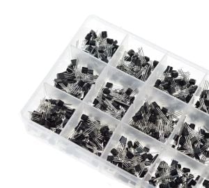 900 Adet Transistör Seti TO-92 Kılıf 18 Çeşit Şeffaf Çantada
