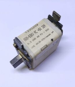 Sigorta Bıçaklı Ferraz Y330209 660-690V AC 32A