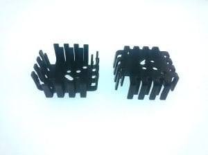 Alüminyum Soğutucu TO3 TO66 SOT9 SOT32  Kılıf Siyah Eloksallı 45 mm Kare TR20