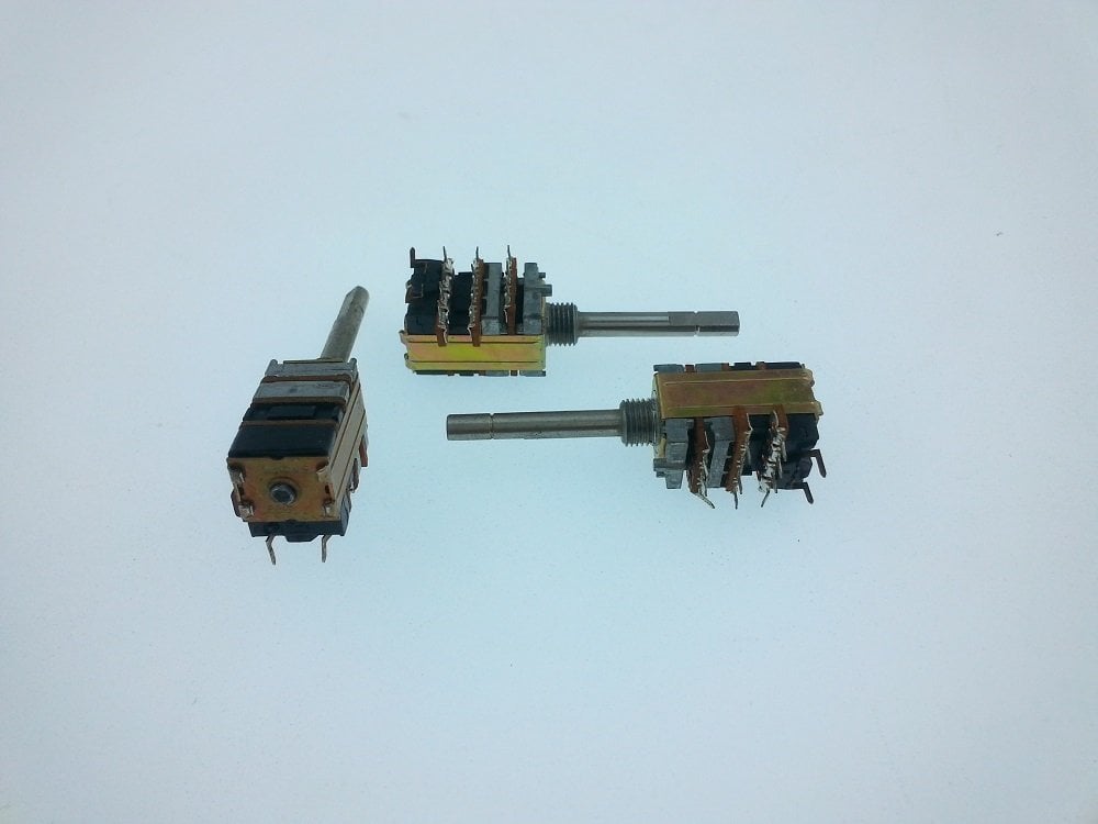 MUH. POT STEREO ANAHTARLI 3X100K  13PİN