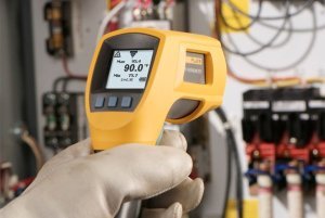 FLUKE 566 İnfrared ve Temaslı Termometre -40°/+650°