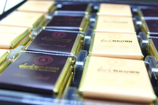 Dark Brown Bitter ve Sütlü Madlen Çikolata