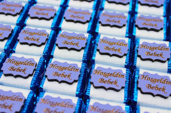 Dark Brown Hoşgeldin Bebek Erkek Çikolatası 48 Adet Sargılı Dolgulu