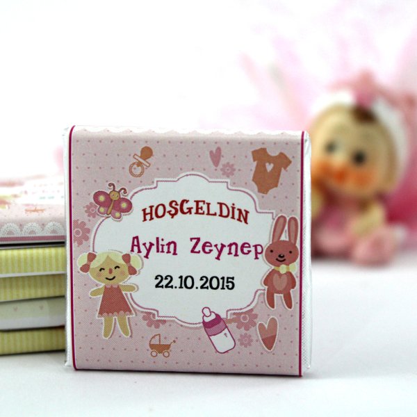 Dark Brown Hoşgeldin Kız Bebek Çikolatası İsim ve Tarih Yazılabilen Hediye Çikolata