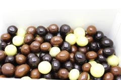 Dark Brown Kahve Çekirdekli Çikolata Dolgulu Draje Bitter, Sütlü ve Beyaz Çikolatalı