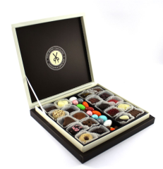 Dark Brown Özel Hediyelik Serisi 500 Gr Kutuda Karışık Spesiyel Çikolata Drajeli