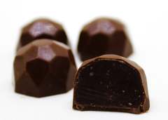 Dark Brown Bayram Çikolatası Fındık Parçacıklı Sargılı Kristal Çikolata 1000Gr