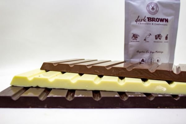 Dark Brown 1 KG Sade Karışık Kuvertür Çikolata Gerçek El Yapımı Kuvertür