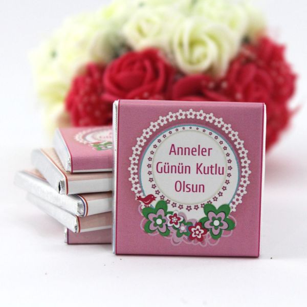 Dark Brown Anneler Günü - Anneler Günün Kutlu Olsun - Yazılı Madlen Çikolata