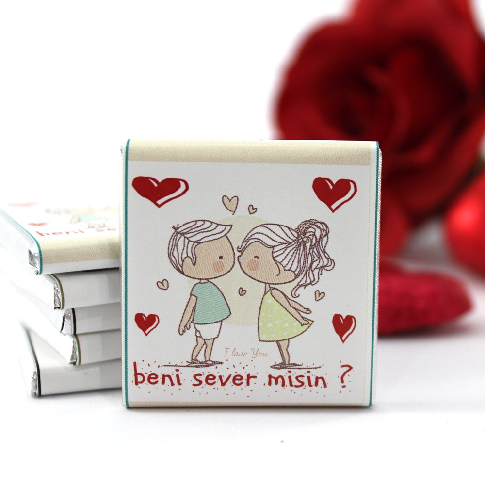 Dark Brown BENİ SEVER MİSİN Yazılı Madlen Çikolata Bitter ve Sütlü