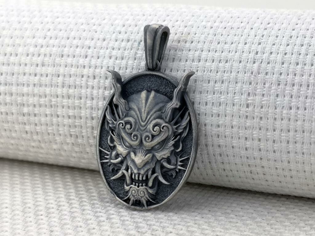 Japon Oni Maskesi Tasarımlı 3 Boyutlu 925 Ayar Gümüş Kolye Ucu