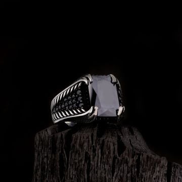 925 Ayar Gümüş Siyah Zirkon Taşlı Yanı Mikro Model Erkek Yüzük