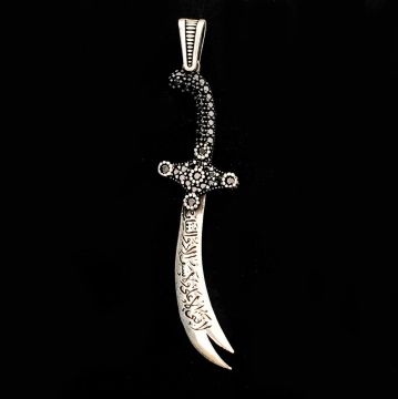 925 Ayar Gümüş La Feta İlla Ali La Seyfe İlla Yazılı Zülfikar Kolye Ucu