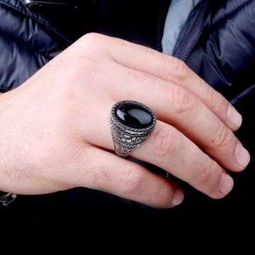 925 Ayar Gümüş Onix Taşlı Desen Motifli Erkek Yüzük