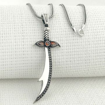 925 Ayar Gümüş Kırmızı Taşlı Zülfikar Kolye