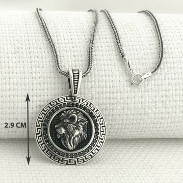 925 Ayar Siyah Taşlı Aslan Figürlü Gümüş Kolye