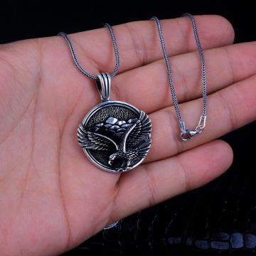 925 Ayar Gümüş Kartal Motifli Madalyon Kolye