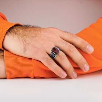 Bordo Akik Taşlı Kuş Tüyü Detaylı 925 Ayar Gümüş Yüzük