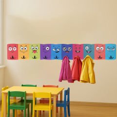 EMOJİ TEMALI AHŞAP ANAOKULU KREŞ ASKILIK