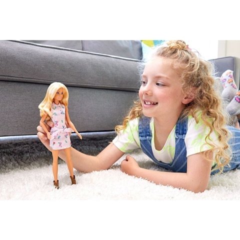Barbie Büyüleyici Parti Bebekleri FBR37-FXL52