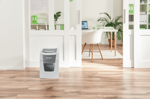 Leitz IQ Evrak İmha Makinesi 8011 AutoFeed 100 P4