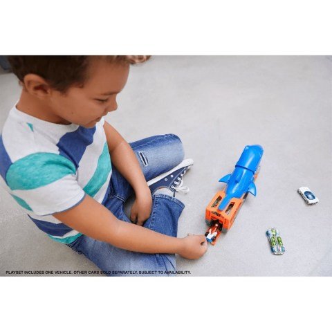Hot Wheels Köpek Balığı Taşıyıcı GVG36