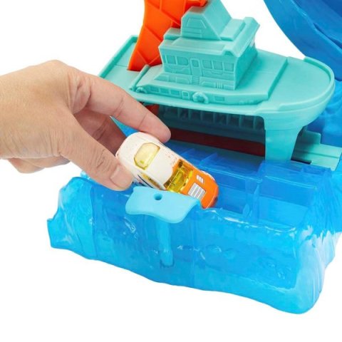 Hot Wheels Robotik Köpek Balığı Renk Değiştiren Oyun Seti GJL12