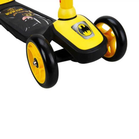 Batman 3 Tekerlekli Twistable Scooter