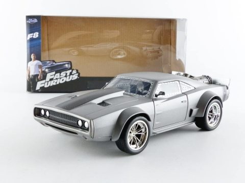 Fast & Furious 1:24 Dom's Ice Charger Döküm Model Araba