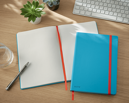 Leitz Cosy Soft Touch Ciltli Kapaklı Kareli Büyük Boy Defter, B5 Mavi