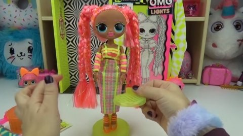 LOL Surprise OMG Lights Çok Gizli Bebekler Neon 15 Sürpriz Dazzle