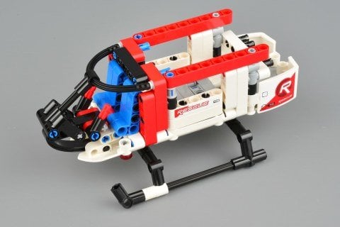 Lego Technic 42092 Kurtarma Helikopteri