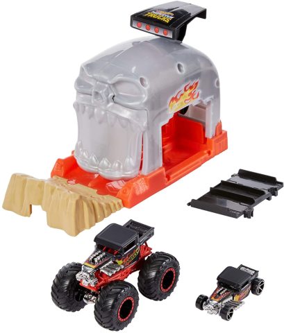 Hot Wheels Monster Trucks Fırlatıcılı Oyun Seti GKY02