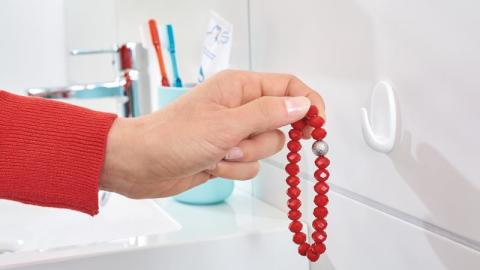 Tesa Kendinden Yapışkanlı Sökülebilir Beyaz Askı