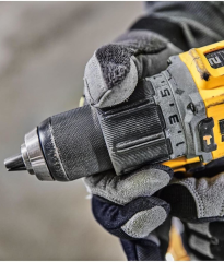 Dewalt 18V 5.0Ah Li-Ion Çift Bataryalı Kömürsüz Profesyonel Darbeli Matkap DCD805P2T-QW