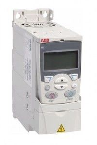 ABB  ACS310, 1,1 kW ACS310, besleme gerilimi: 3 FAZ 380 - 480 V AC