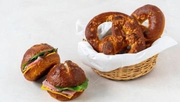 PRETZEL - PRETZEL SANDVİÇ