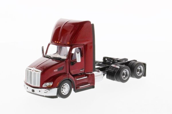 Diecast Masters 71068 1/50 Peterbilt 579 Çekici, Kırmızı, Sergilemeye Hazır Metal Model