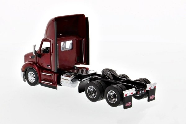 Diecast Masters 71068 1/50 Peterbilt 579 Çekici, Kırmızı, Sergilemeye Hazır Metal Model