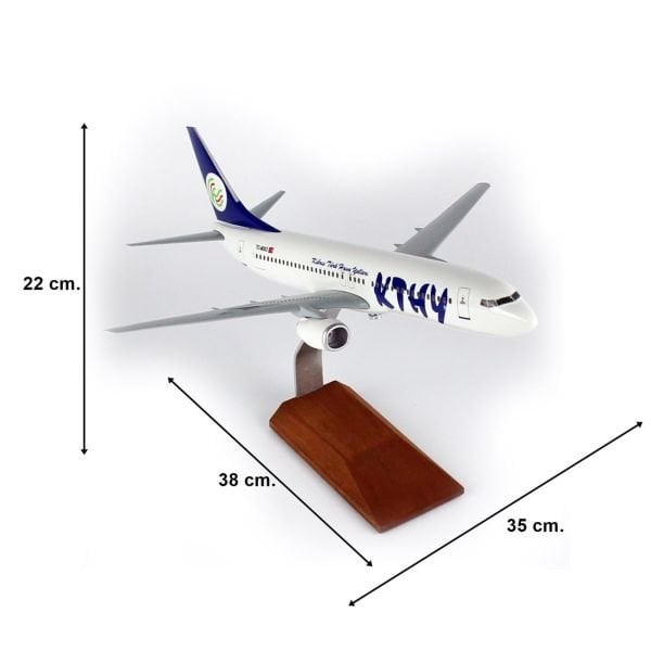 THY060 1/100 Ölçek, Kıbrıs KTHY B737-800 Yolcu Uçağı, Sergilemeye Hazır Ahşap Standlı Model