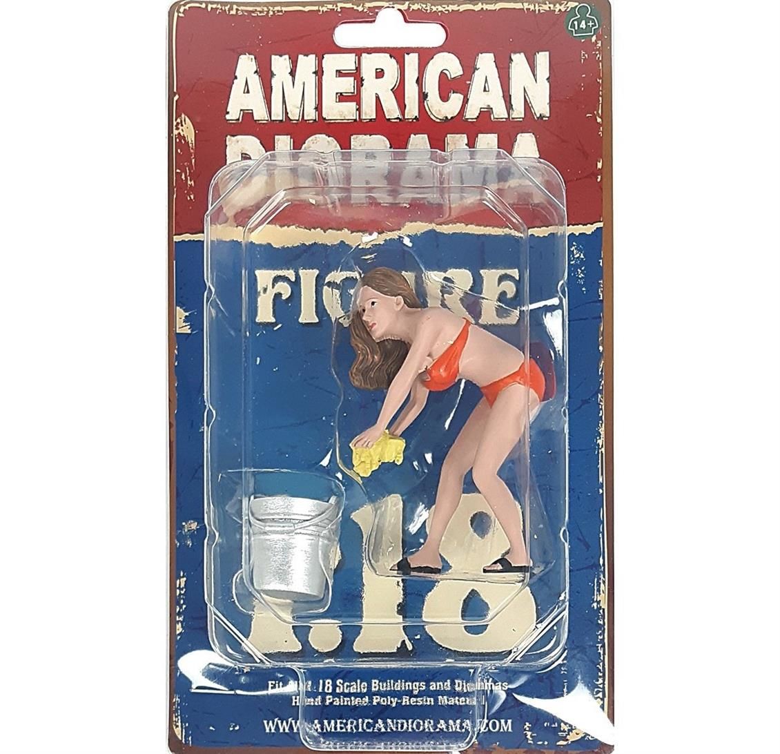 American Diorama AD76264 1/18 Ölçek, Araba Yıkayan Bikinili Kız (Cindy) Sergilemeye Hazır Plastik Figürü with water bucket