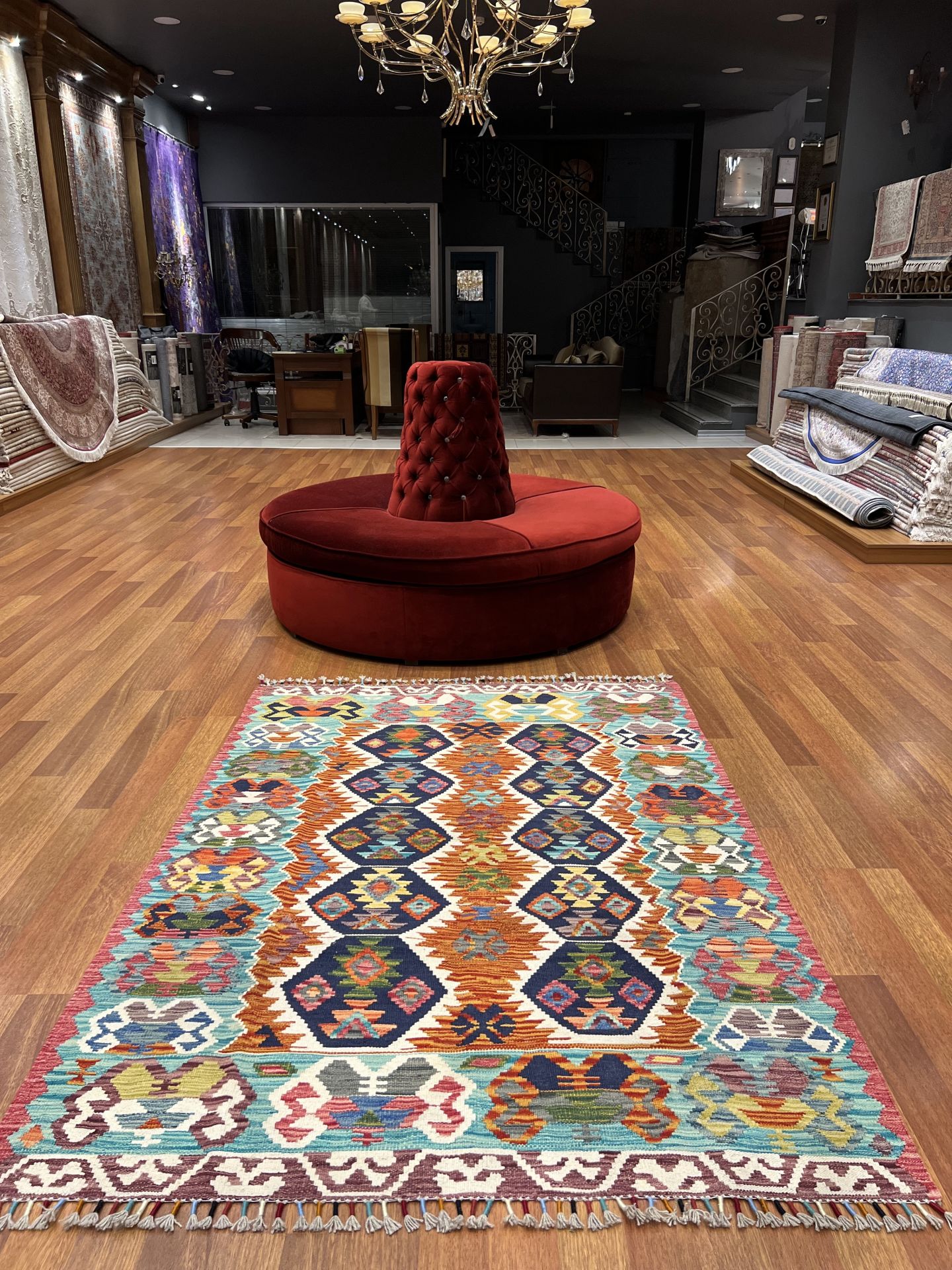 Uşak Motifli El Dokuması Kilim