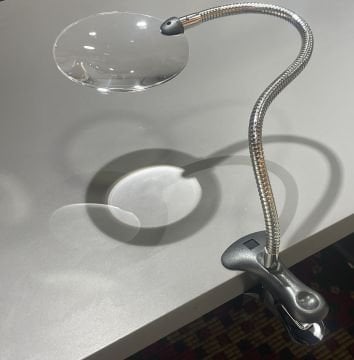 Vera Sanat 130 mm Akrobat Gövdeli Masa Büyüteci MG15122-1