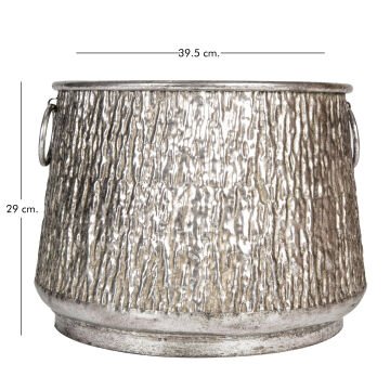 Kabartma Desenli Kulplu Metal Çiçeklik Kazan Saksı Gümüş Eskitme 39,5x29 Cm.