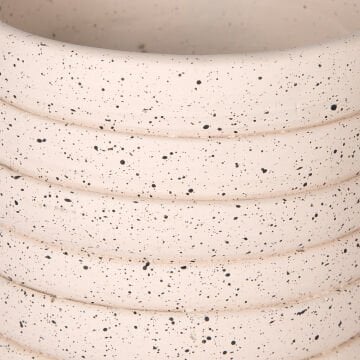 Beton Saksı Yatay Kabartma Çizgili Krem 12x10 Cm.