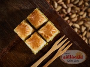 Fıstıklı Kuru Baklava 1 kg