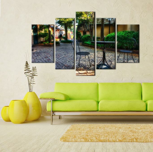 Sokaktaki Masa  Kanvas Tablo