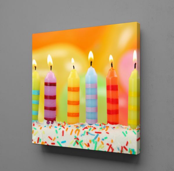 RENKLİ PASTA MUMLARI KANVAS TABLO
